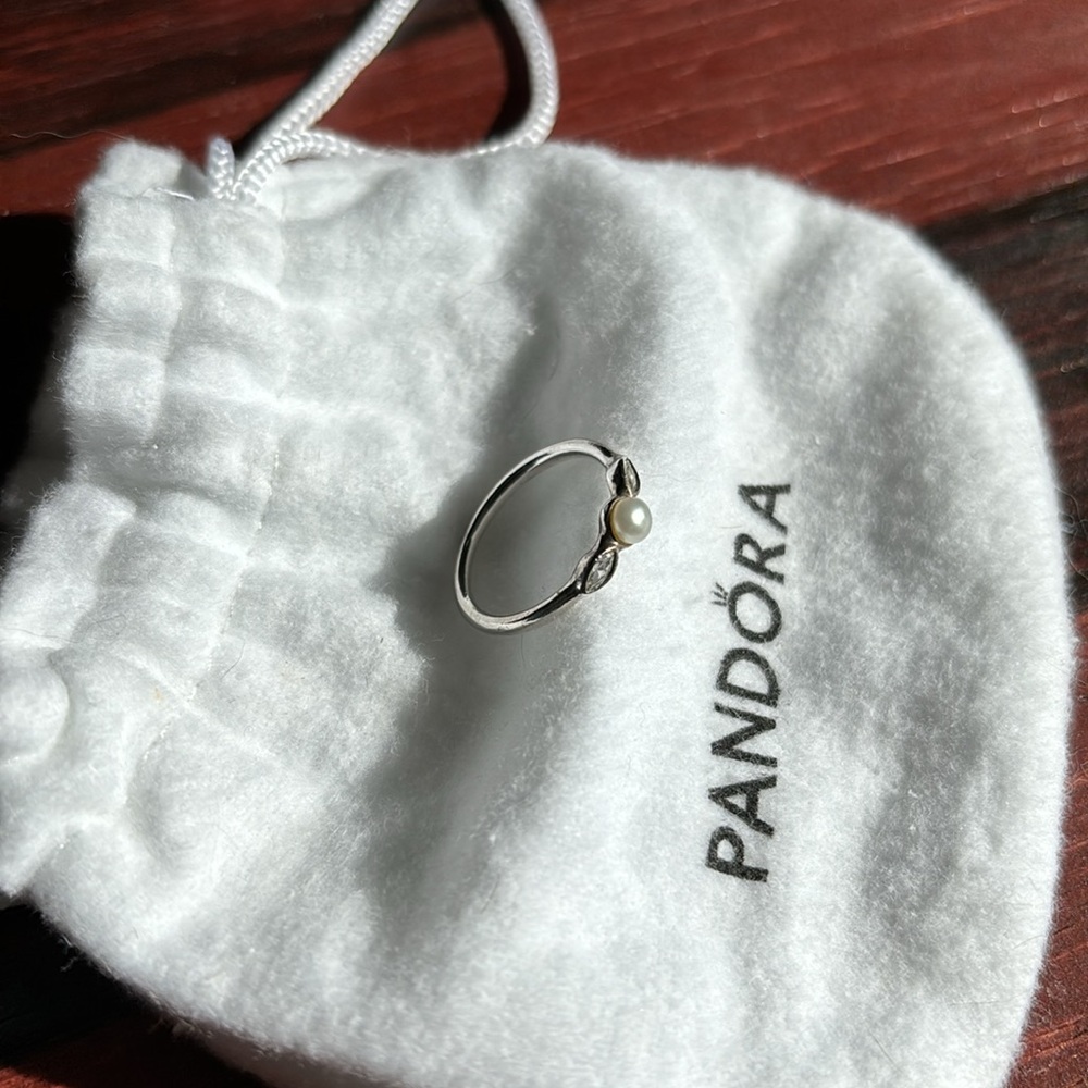 Retired Pandora Petite Luminous Leaves Ring - Picture 2 of 4